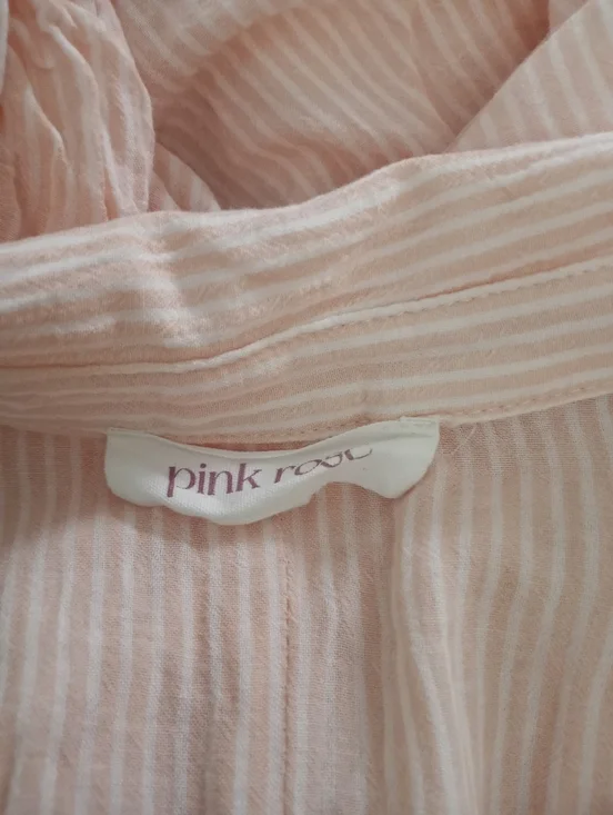 PINK ROSE button Down Top - Picture 4 of 4